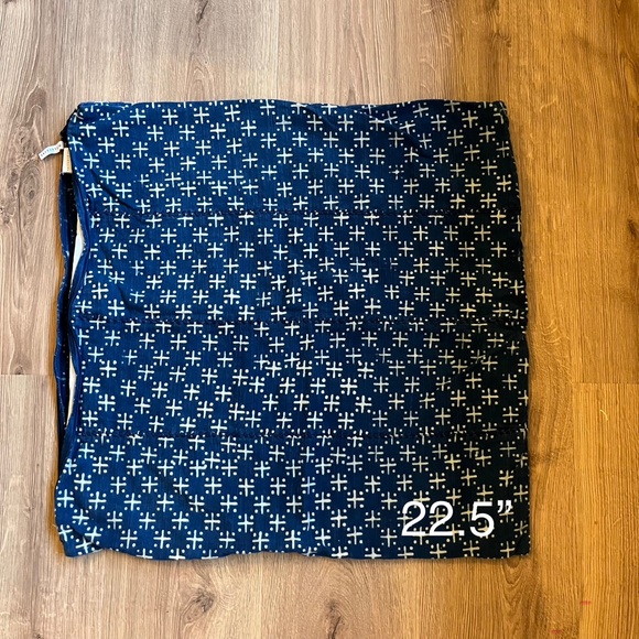 Pottery Barn Cotton Pillow Cover Set - Picture 4 of 7